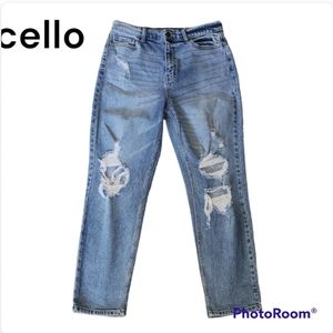 CELLO DISTRESSED JEANS SIZE 13